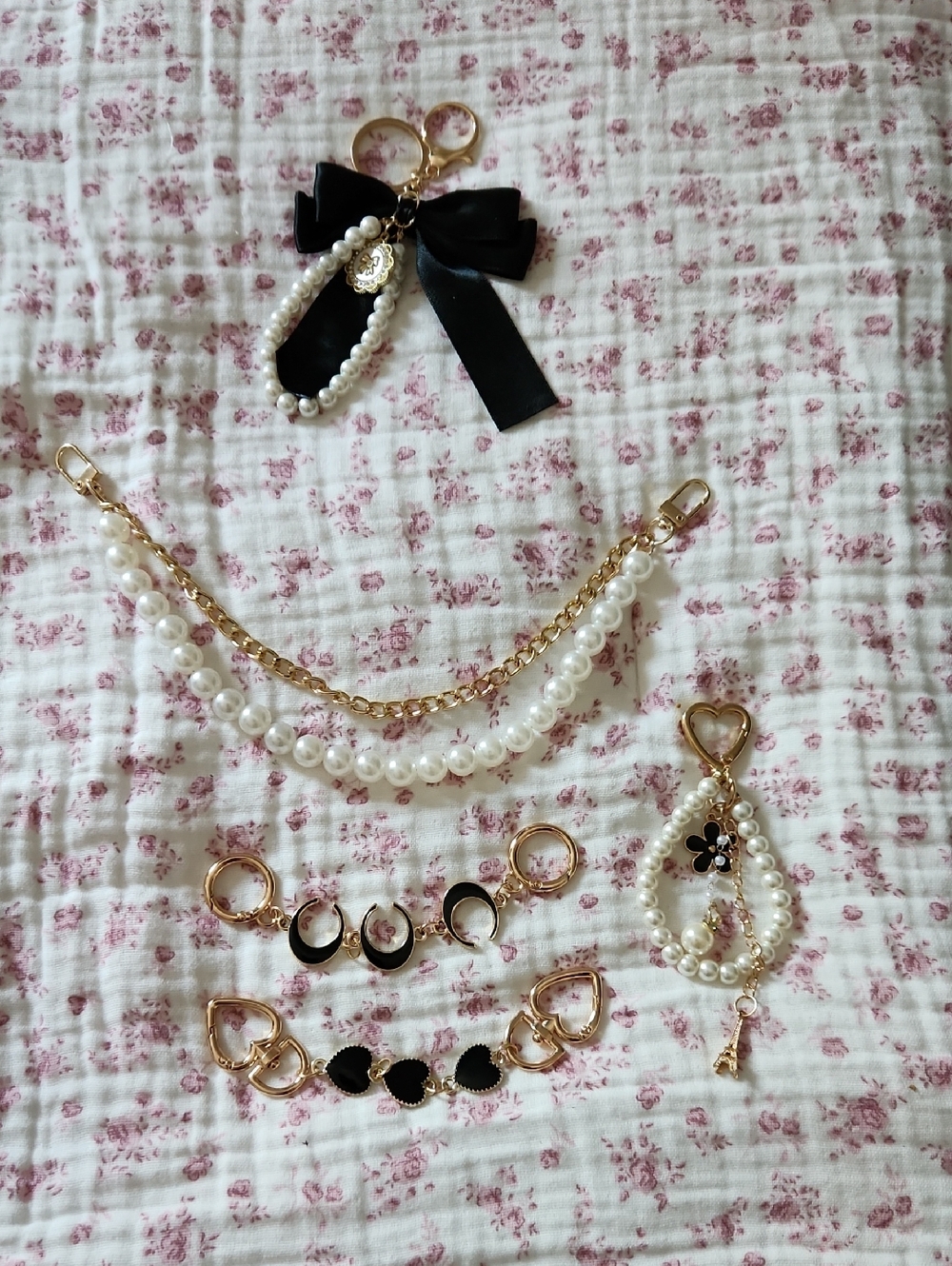 Pearl & Gold Bag Charm Set with Black Accents